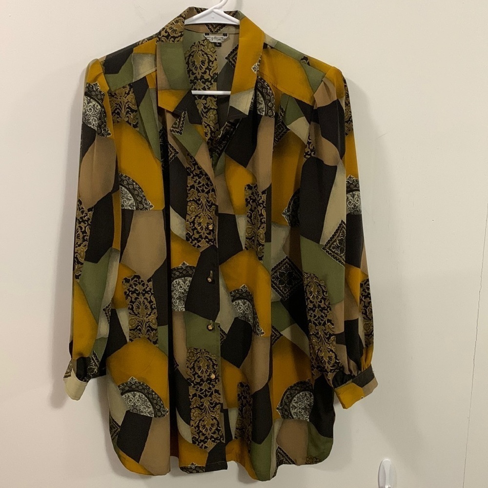 New Look Vintage blouse, shoulder pads, great colors, silk feel. Very good cond!